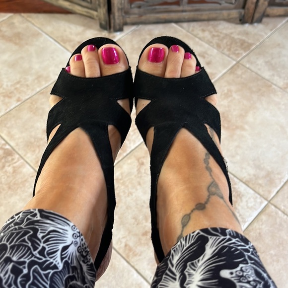 Women’s Black Faux Suede Snake Print Platform Wedges Size 7 - Picture 10 of 15